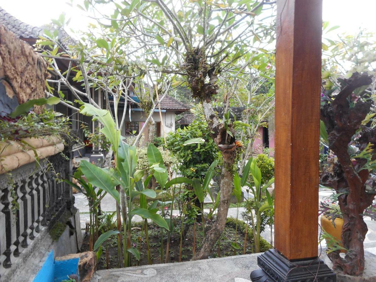 Milla * Sidemen (Bali)