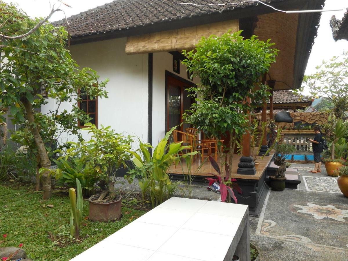 Milla Sidemen (Bali)