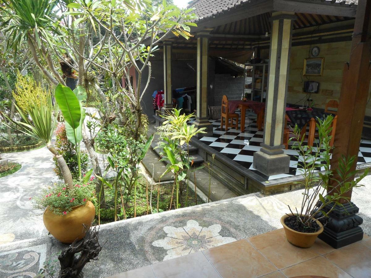 Milla * Sidemen (Bali)